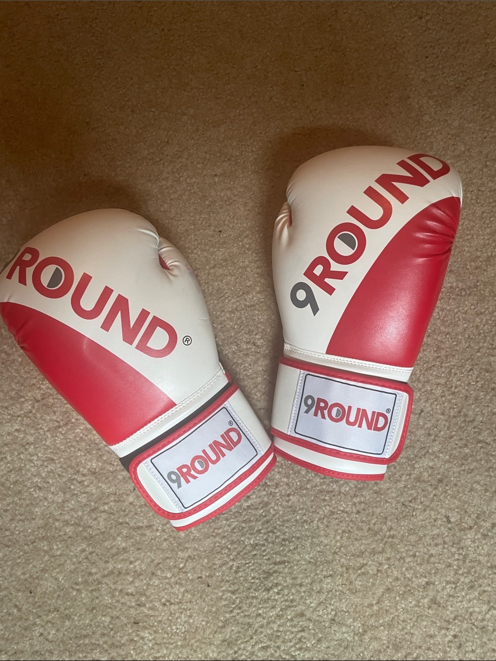 Men's White and Red Boxing Gloves